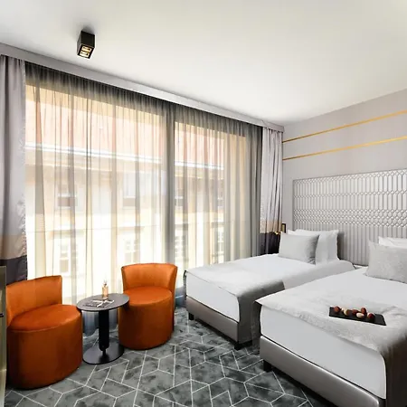 Emerald By Continental Group Otel Budapeşte