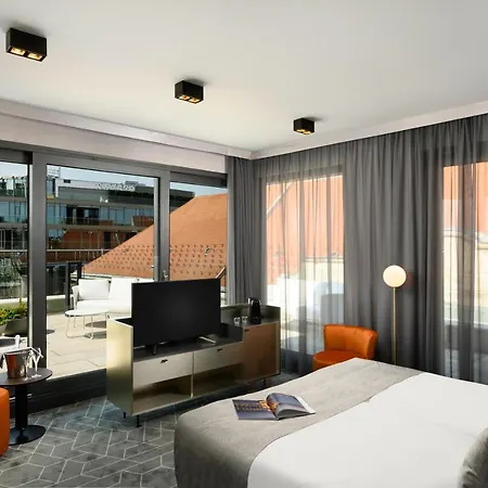 Emerald By Continental Group Hotel