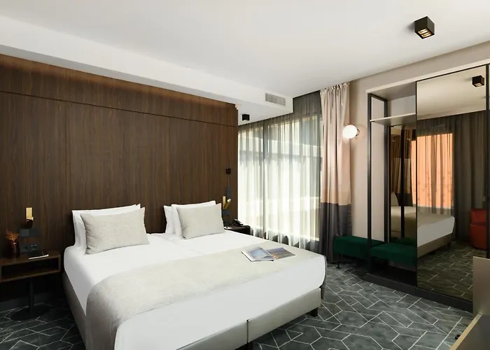Emerald By Continental Group 4* Budapešť