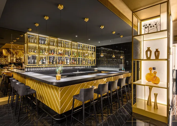 Emerald By Continental Group Hotell